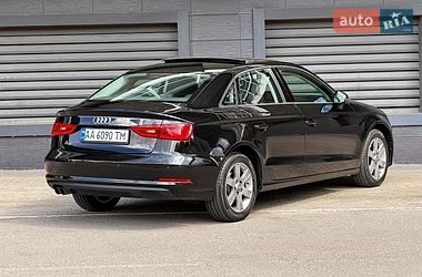 Седан Audi A3 2016 в Киеве