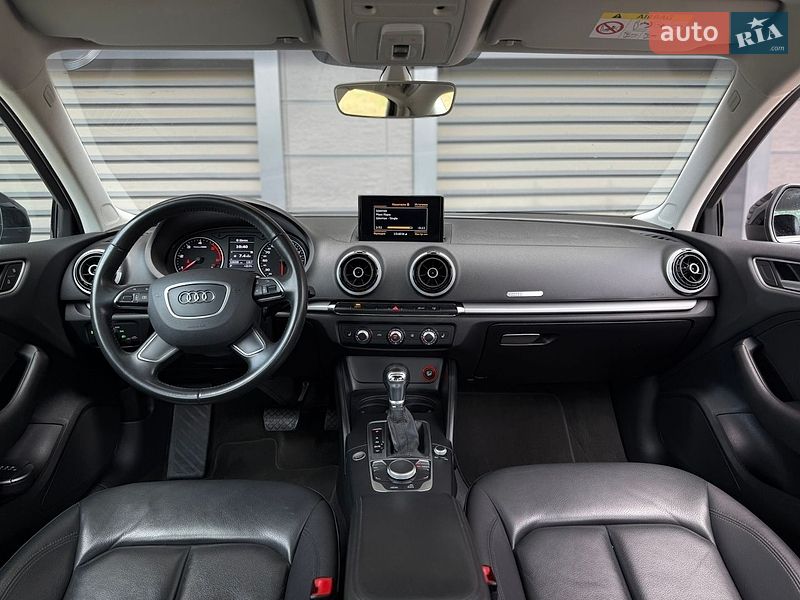 Седан Audi A3 2016 в Киеве