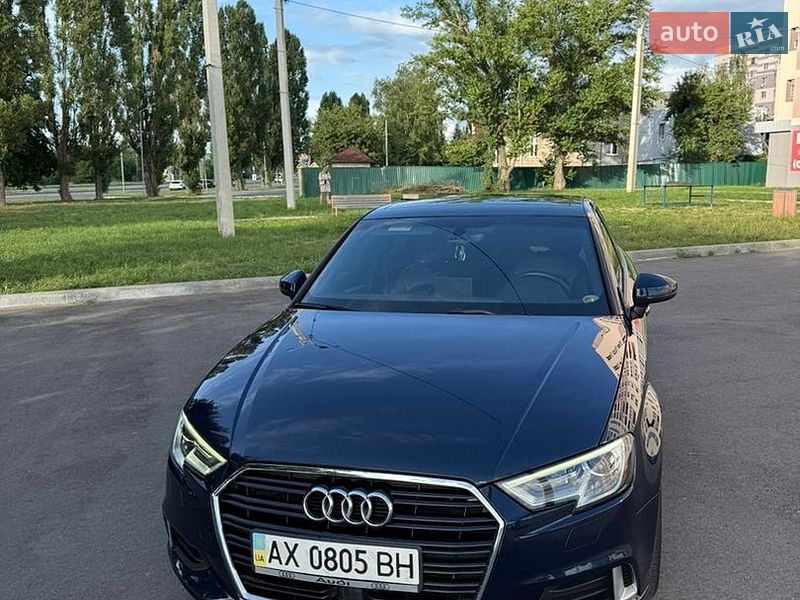 Седан Audi A3 2016 в Харкові