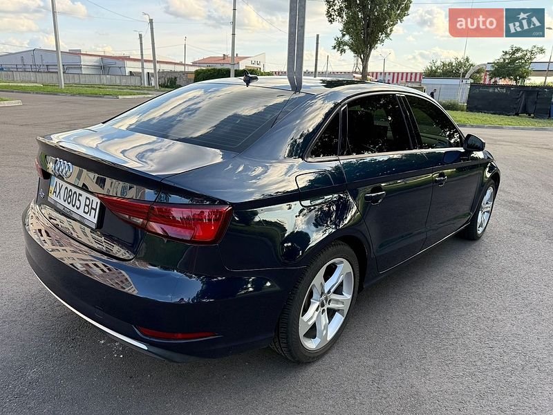 Седан Audi A3 2016 в Харкові