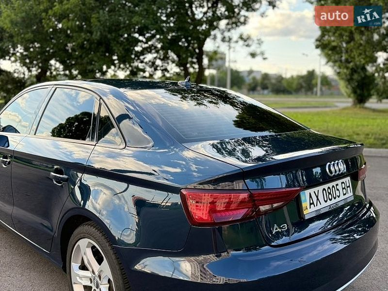 Седан Audi A3 2016 в Харкові