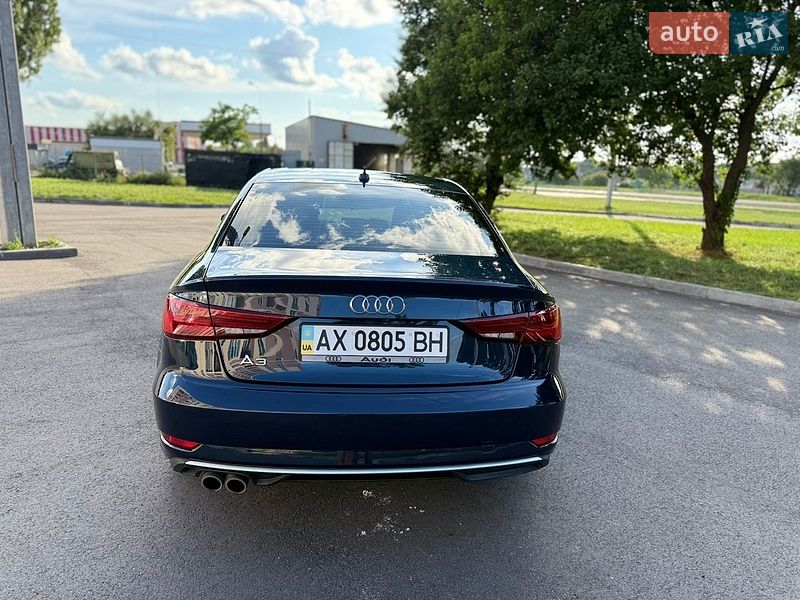 Седан Audi A3 2016 в Харкові
