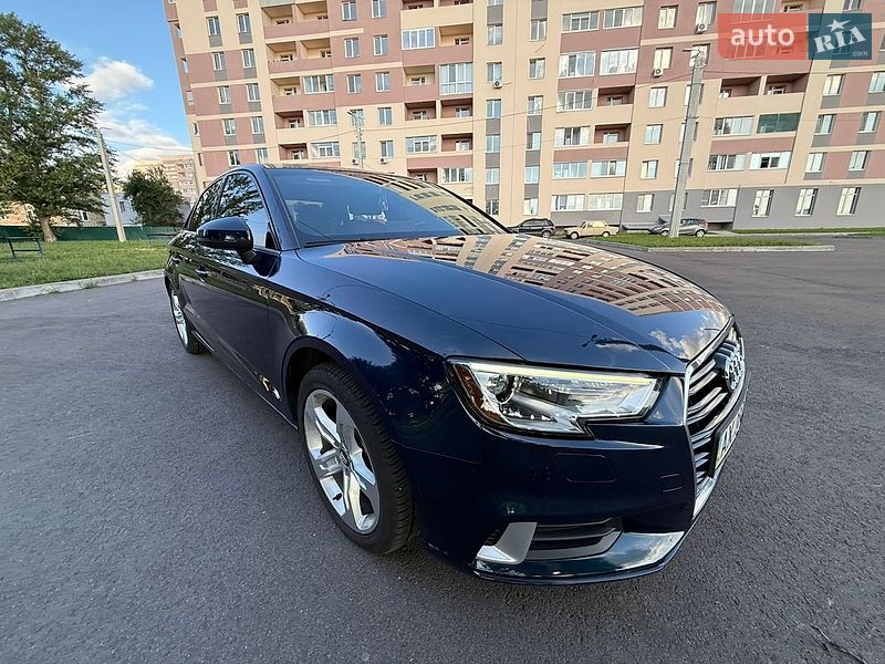 Седан Audi A3 2016 в Харкові