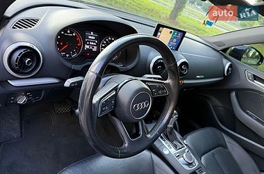 Седан Audi A3 2016 в Харкові