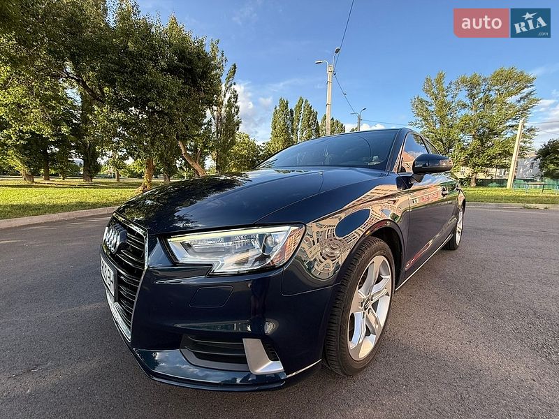 Седан Audi A3 2016 в Харкові