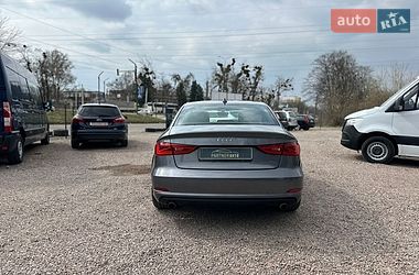 Седан Audi A3 2015 в Рівному