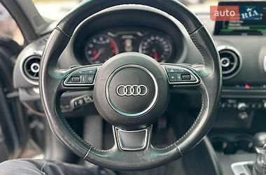 Седан Audi A3 2015 в Рівному