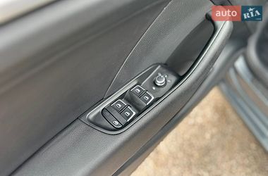 Седан Audi A3 2015 в Рівному