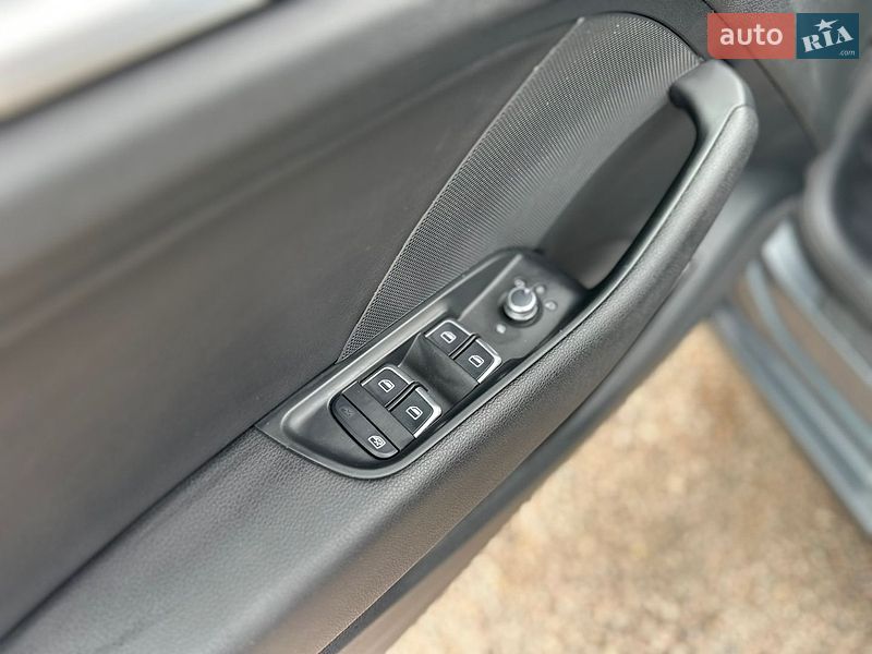 Седан Audi A3 2015 в Рівному