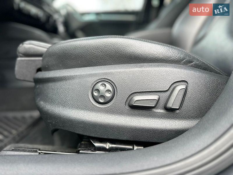 Седан Audi A3 2015 в Рівному