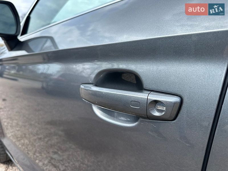 Седан Audi A3 2015 в Рівному
