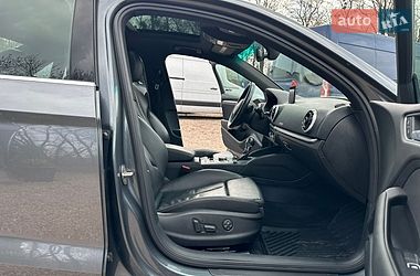 Седан Audi A3 2015 в Рівному