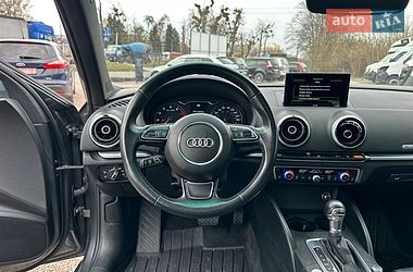Седан Audi A3 2015 в Рівному