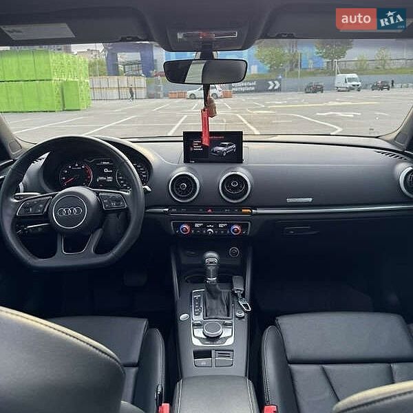 Седан Audi A3 2020 в Львове