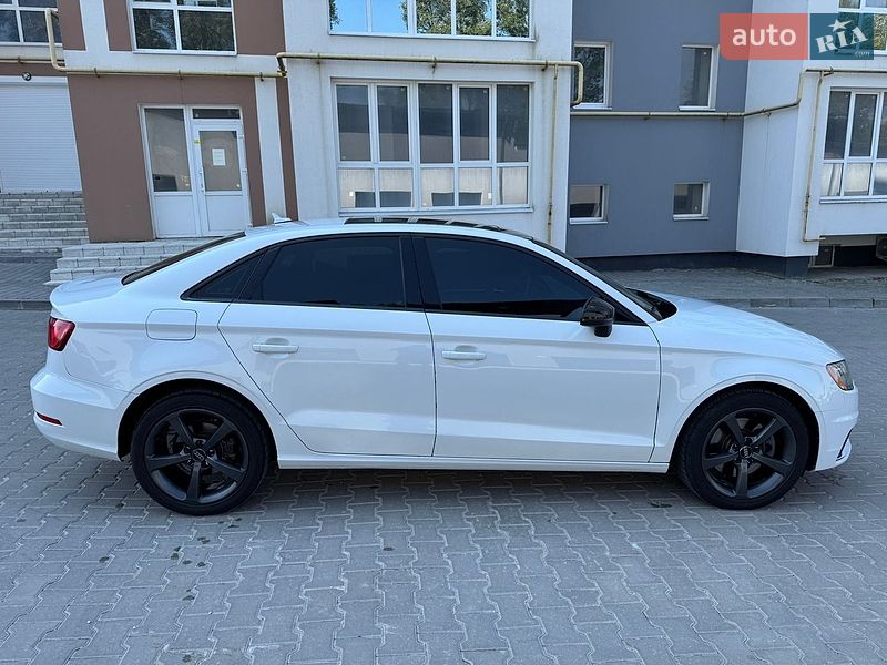 Седан Audi A3 2015 в Тернополі