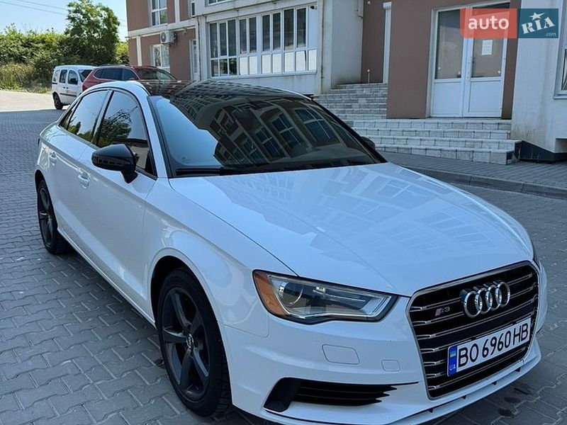 Седан Audi A3 2015 в Тернополі
