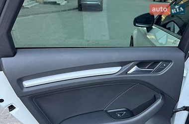 Седан Audi A3 2015 в Тернополі