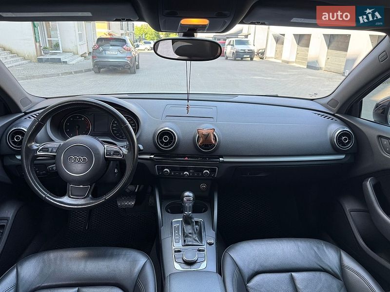 Седан Audi A3 2015 в Тернополі