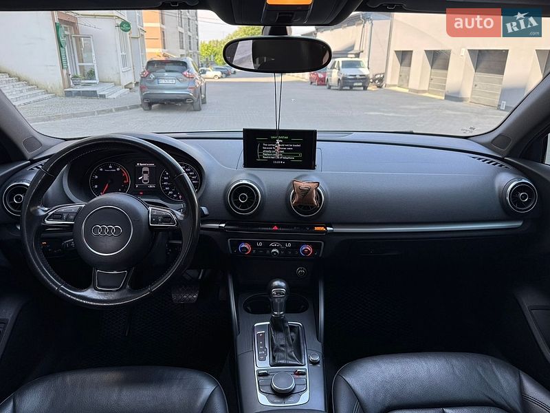 Седан Audi A3 2015 в Тернополі