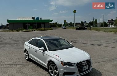 Седан Audi A3 2014 в Верховині