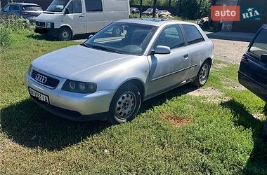 Хэтчбек Audi A3 2001 в Ровно