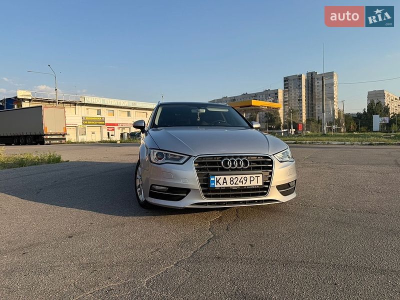 Хетчбек Audi A3 2016 в Харкові