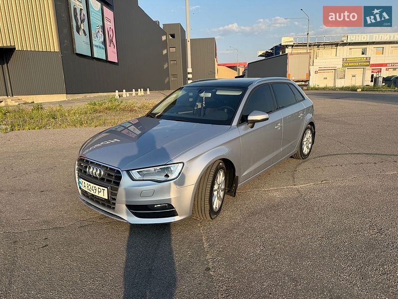 Хетчбек Audi A3 2016 в Харкові