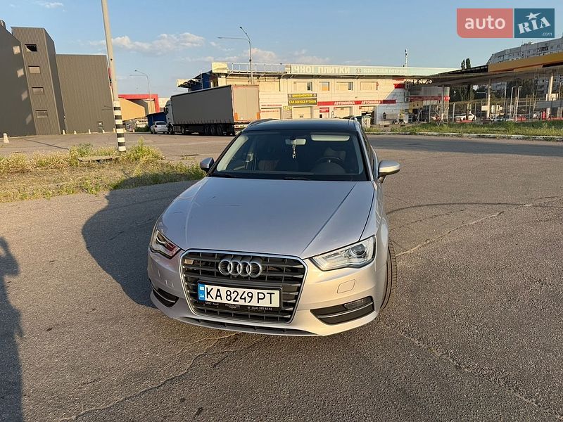 Хетчбек Audi A3 2016 в Харкові