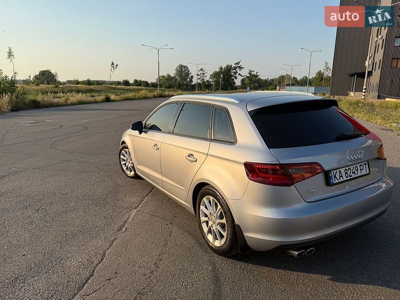 Хетчбек Audi A3 2016 в Харкові