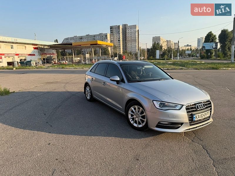 Хетчбек Audi A3 2016 в Харкові