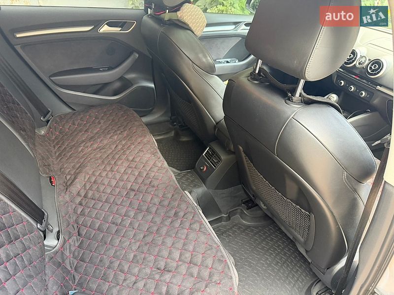 Хетчбек Audi A3 2016 в Харкові