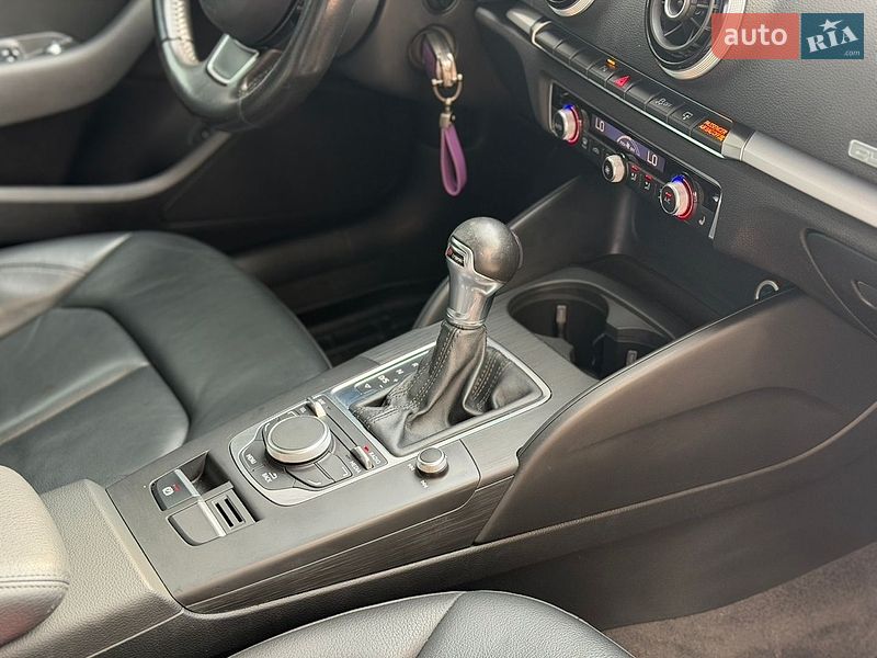 Седан Audi A3 2015 в Києві