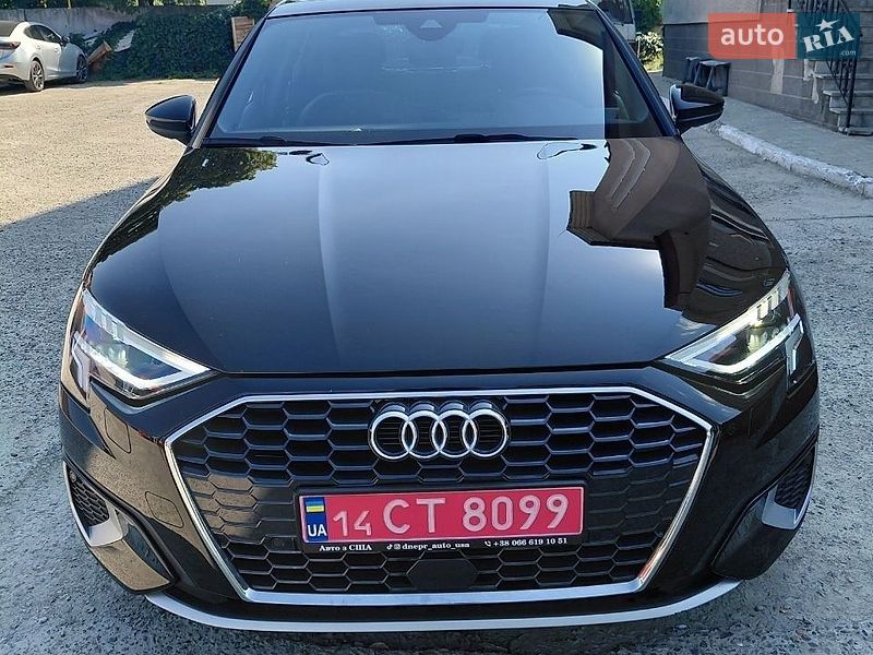 Седан Audi A3 2023 в Дніпрі