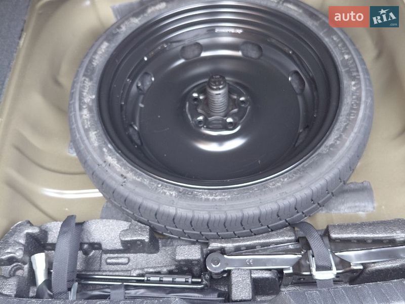 Седан Audi A3 2023 в Дніпрі