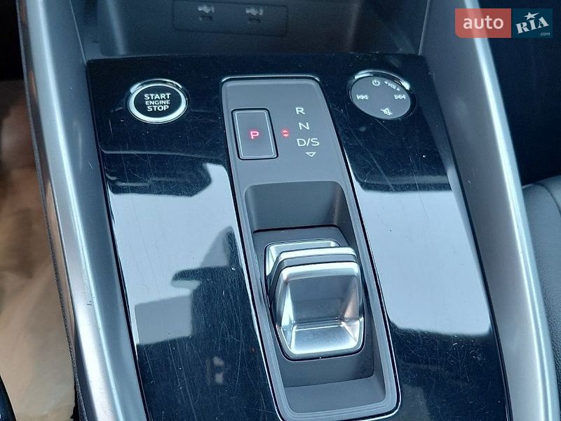 Седан Audi A3 2023 в Дніпрі