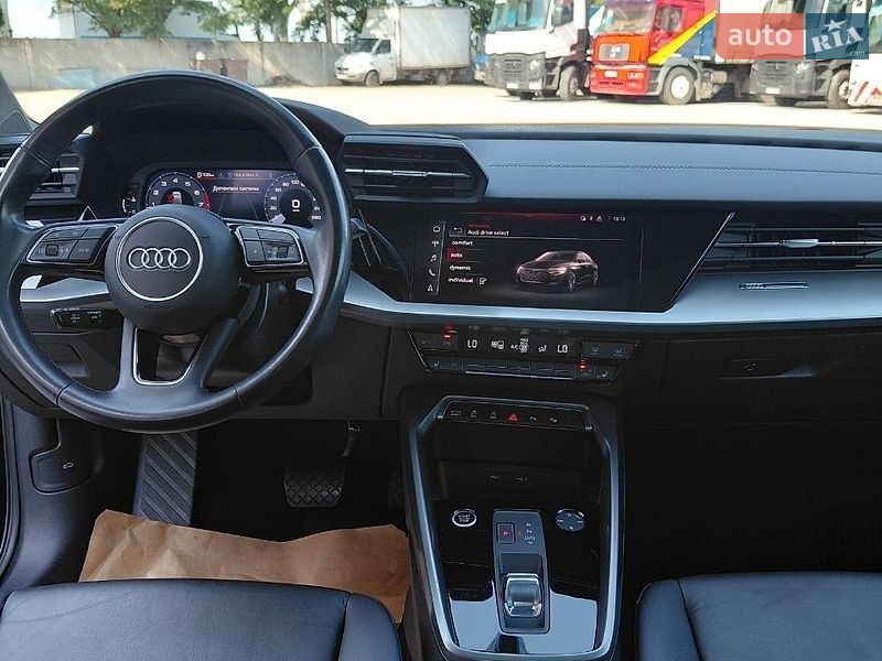 Седан Audi A3 2023 в Дніпрі