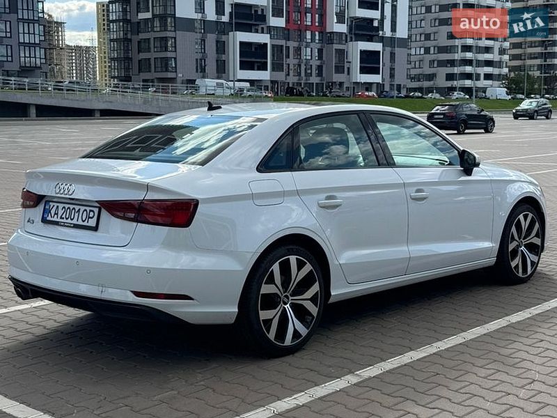 Седан Audi A3 2020 в Киеве
