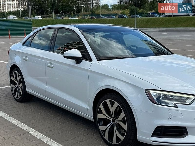 Седан Audi A3 2020 в Киеве