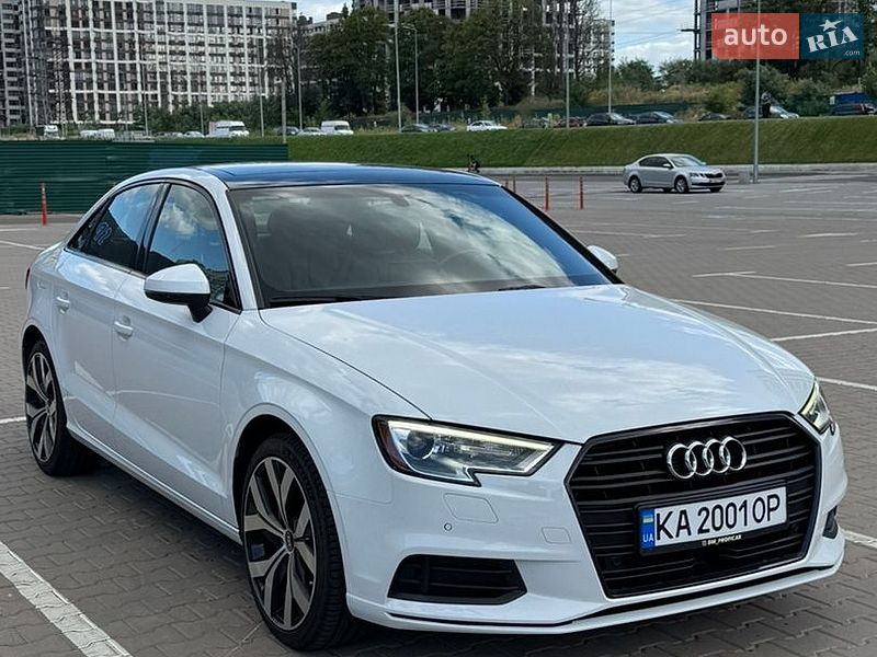 Седан Audi A3 2020 в Киеве