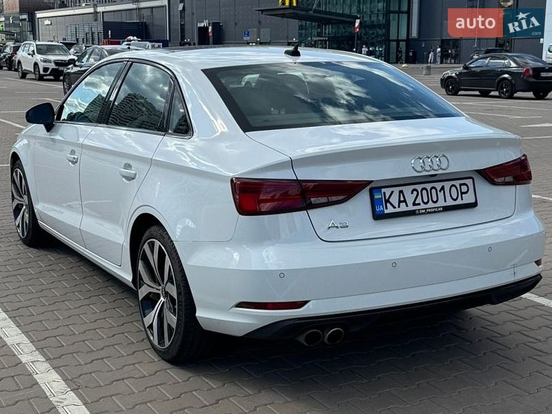 Седан Audi A3 2020 в Киеве