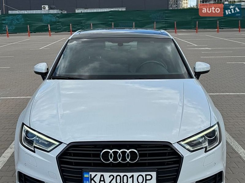 Седан Audi A3 2020 в Киеве