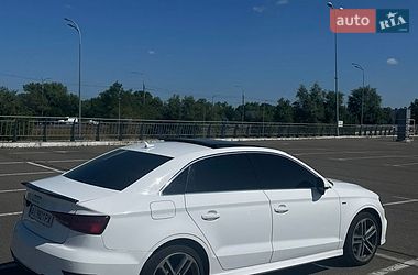 Седан Audi A3 2017 в Києві