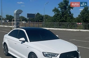 Седан Audi A3 2017 в Києві
