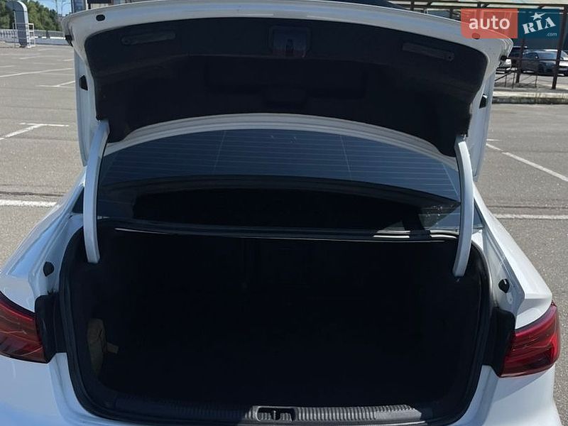 Седан Audi A3 2017 в Києві
