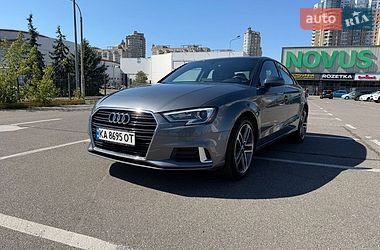 Седан Audi A3 2016 в Киеве