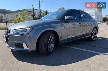 Седан Audi A3 2016 в Киеве