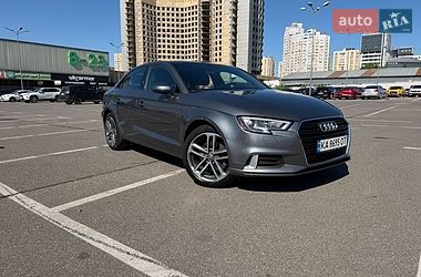 Седан Audi A3 2016 в Киеве