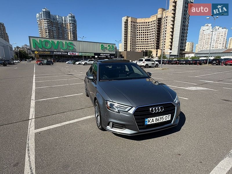 Седан Audi A3 2016 в Киеве