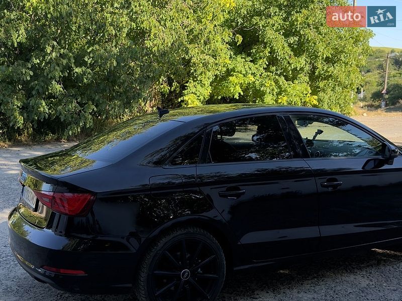 Седан Audi A3 2014 в Кодыме
