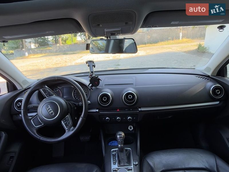 Седан Audi A3 2014 в Кодыме